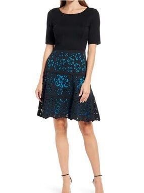 Shani Laser Cut Ponte Fit & Flare Size 6